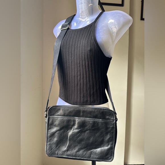 COACH Crossbody Bag - Picture 3 of 9